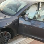 Le propriétaire d’une Tesla en Israël échappe aux terroristes dans sa Model 3 malgré des pneus éclatés et des dizaines d’impacts de balles