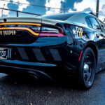 Une femme de Floride arrêtée pour avoir conduit une voiture de police avec un faux chargeur : « Je suis tombée amoureuse des couleurs »