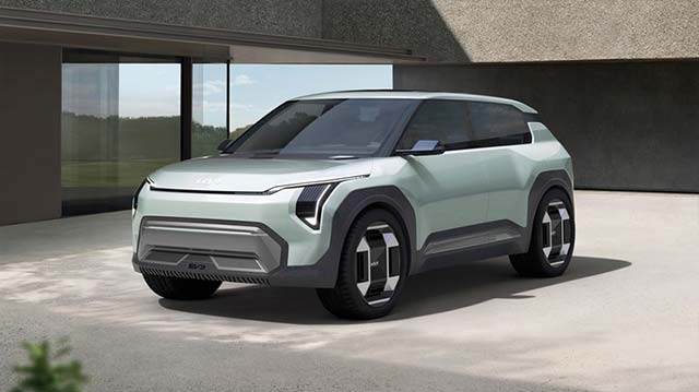 Les concepts Kia EV3 et EV4 ont fait leurs débuts nord-américains au Salon de l’auto de Los Angeles 2023