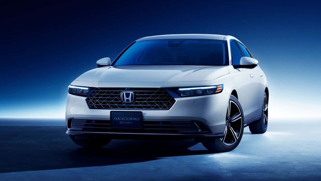 La Honda Accord 2024 fait ses débuts au Japon avec des commandes de climatisation différentes de celles du modèle américain