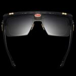 Les nouvelles lunettes de soleil Bugatti placent une calandre en forme de fer à cheval directement sur le nez