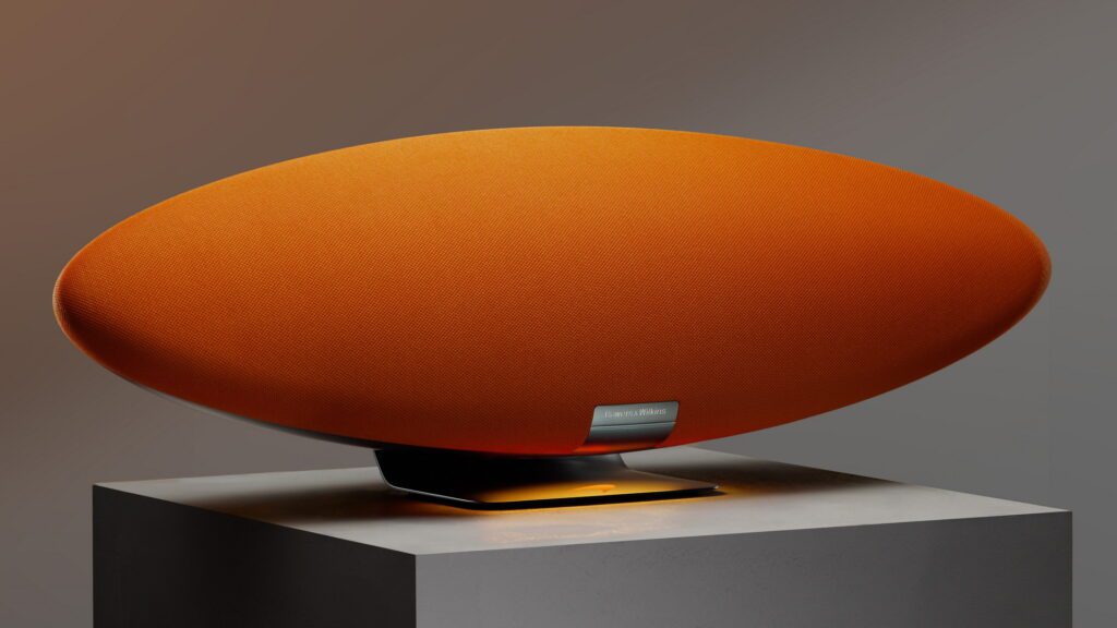 Bowers & Wilkins dévoile un haut-parleur « Zeppelin » en édition limitée à 900 $ inspiré de McLaren