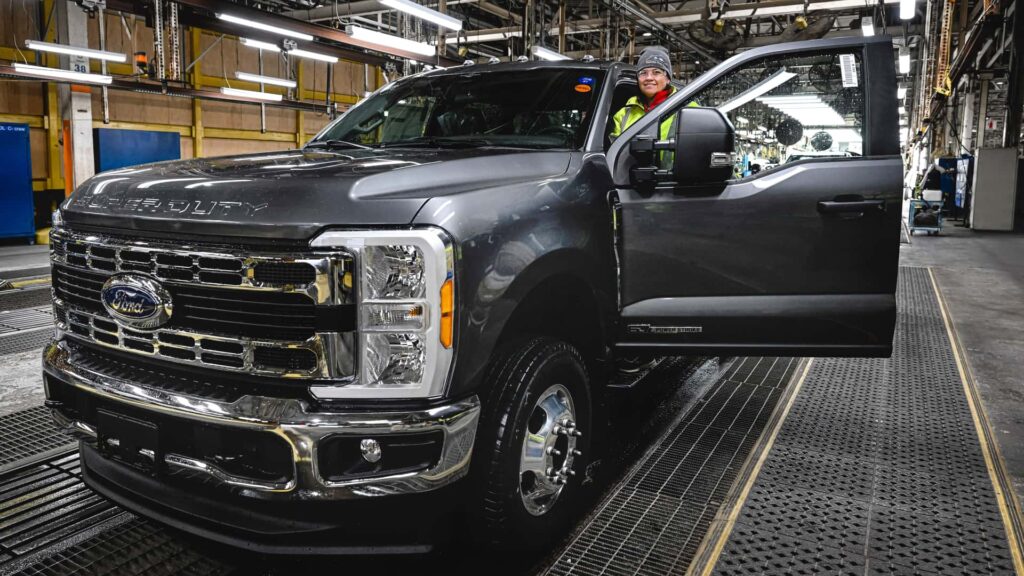 La grève de l’UAW interrompt la production du Ford F-Series Super Duty dans la plus grande usine de l’entreprise