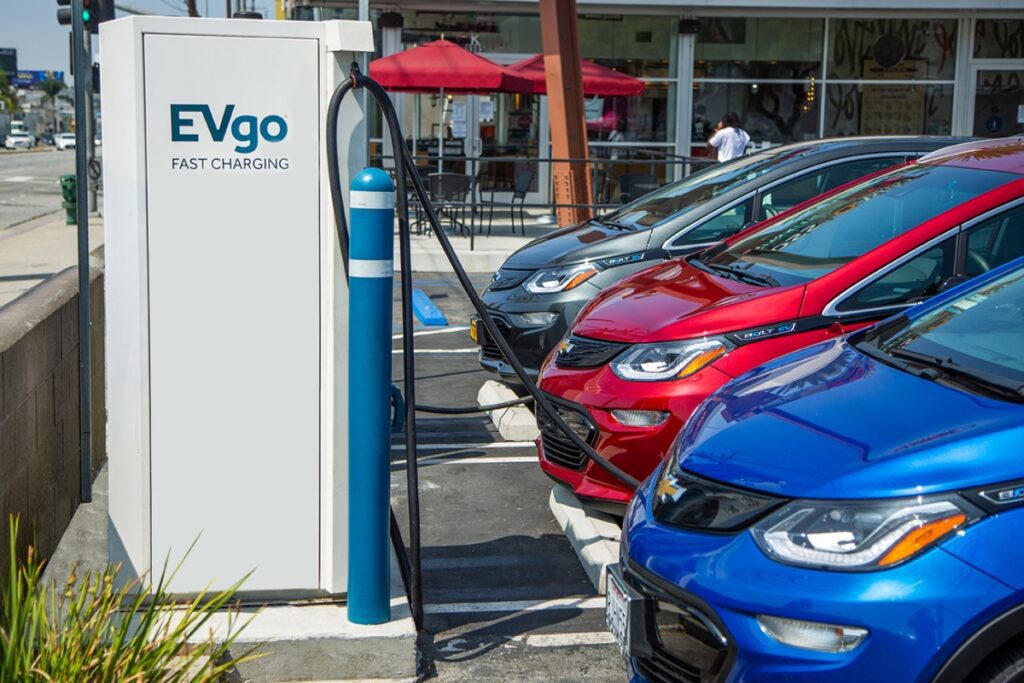 EVgo et GM annoncent conjointement un plan d’expansion de la recharge rapide – Electric Revs