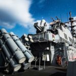 L'USS Carney a abattu davantage de missiles et de drones sur une période plus longue