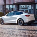 Tesla augmente légèrement le prix du Model Y : tendance au freinage