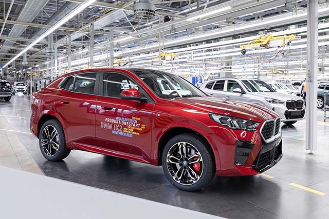 La BMW iX2 entre en production en série à l’usine de Ratisbonne