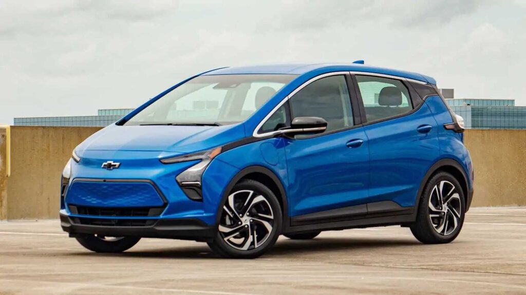 La prochaine Chevrolet Bolt arrivera en 2025, confirme la PDG Mary Barra