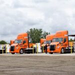 Schneider déploie 50 camions électriques à batterie Freightliner eCascadia financés dans le cadre du projet JETSI