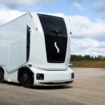 Un camion électrique autonome transporte des appareils GE