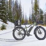 10 conseils d'experts pour rouler en vélo électrique dans la neige