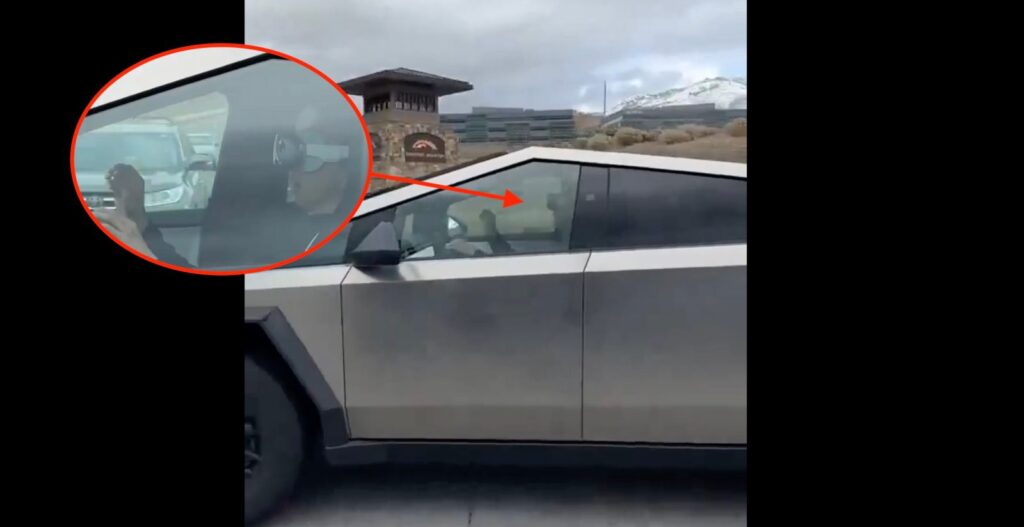 Les idiots conduisent déjà sur Tesla Autopilot avec Apple Vision Pro sur le visage
